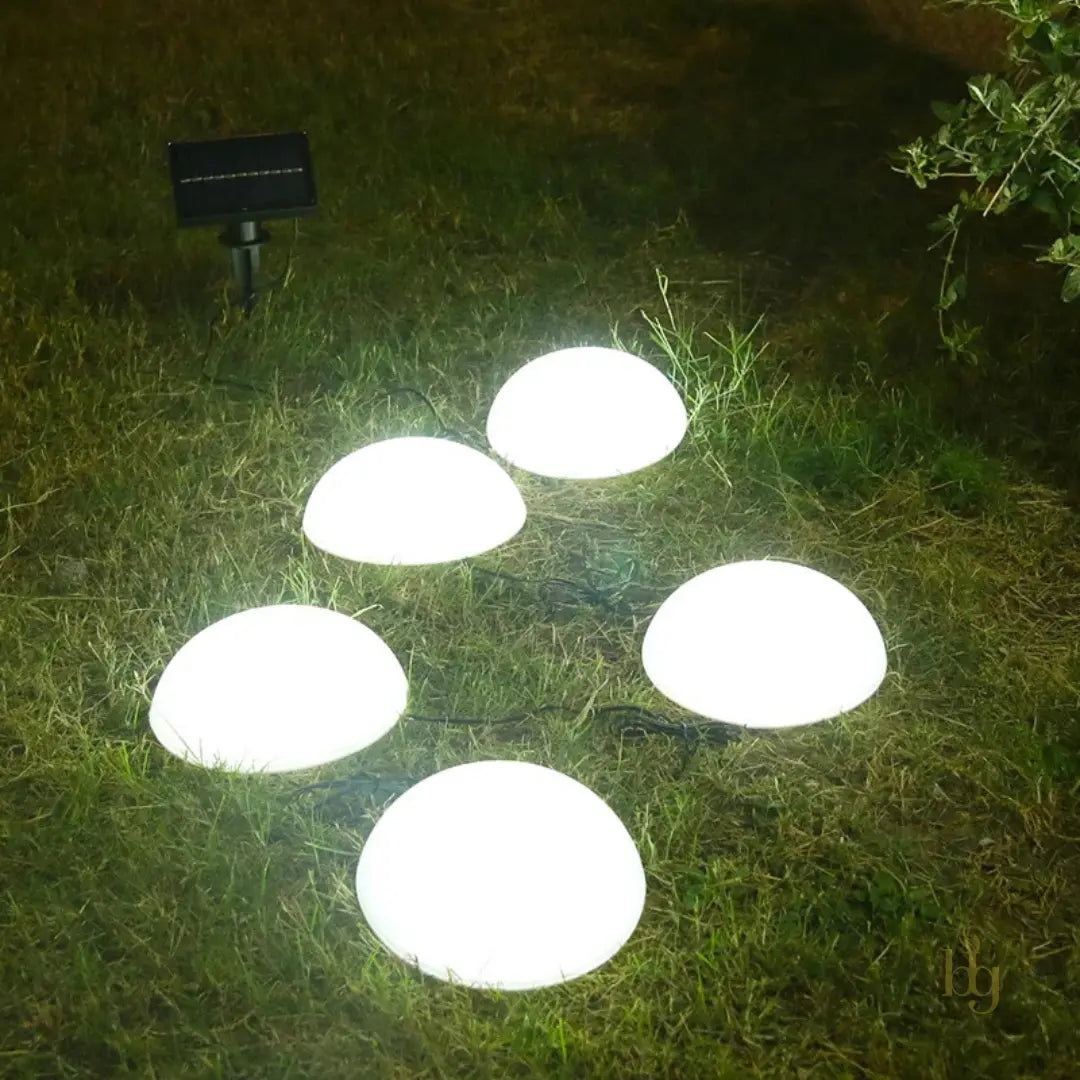 Luminária Solar de Jardim LED LuminaStar - Iluminação Decorativa 5 em 1 para Áreas Externas Loja Bigstock