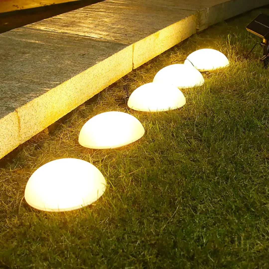 Luminária Solar de Jardim LED LuminaStar - Iluminação Decorativa 5 em 1 para Áreas Externas Loja Bigstock